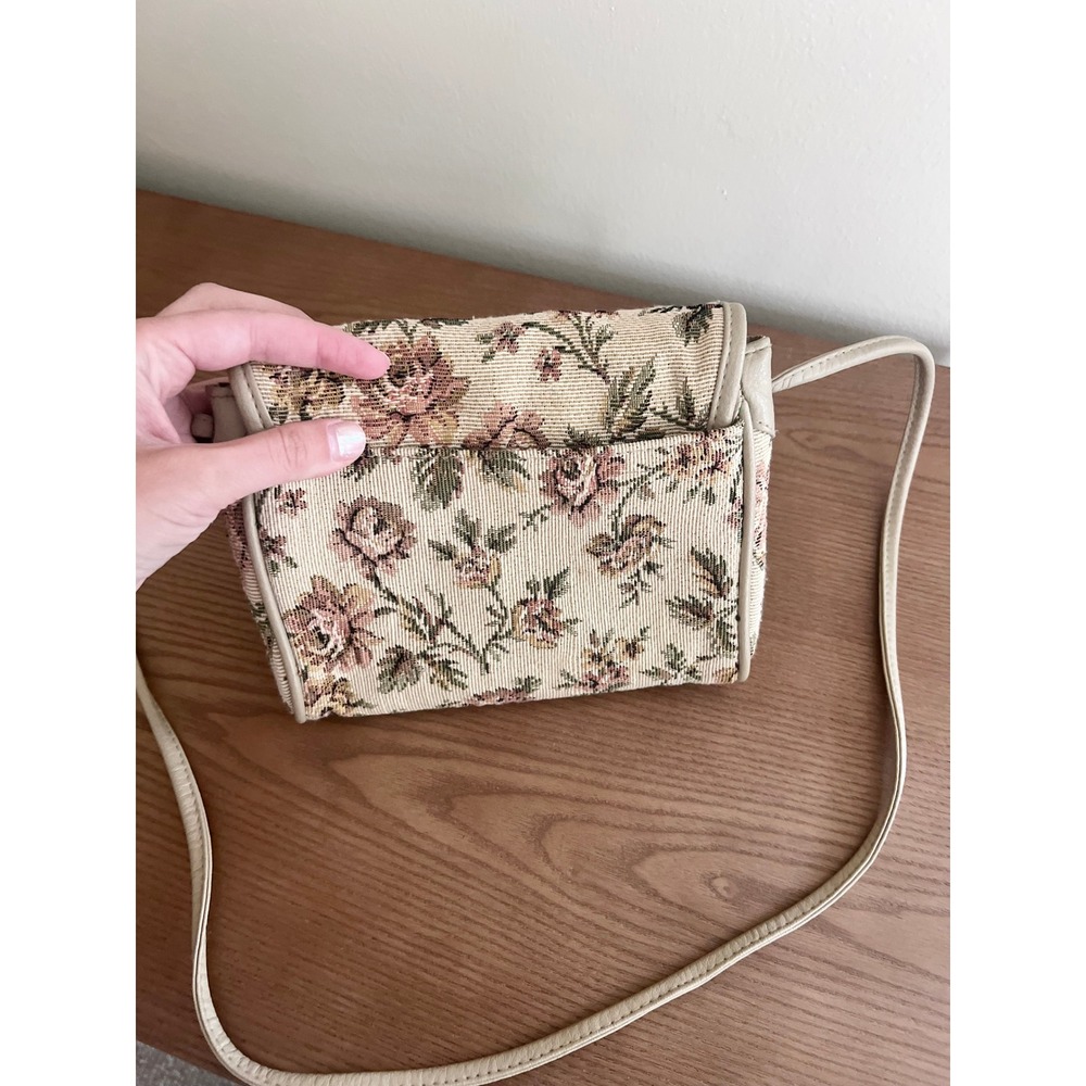 Vintage 90s 80s Apri Floral Tapestry Crossbody Bag Purse - Picture 4 of 10